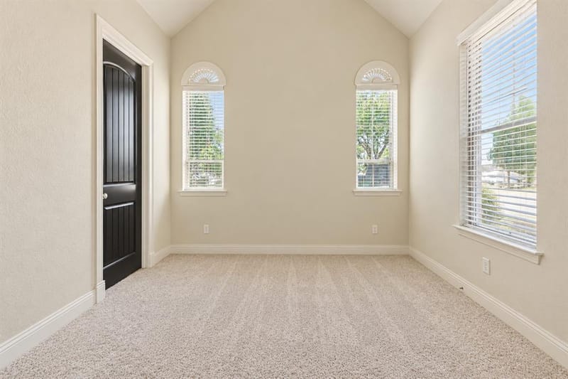 11029 Hawkins Home Boulevard, Benbrook TX 76126 - Photo 14