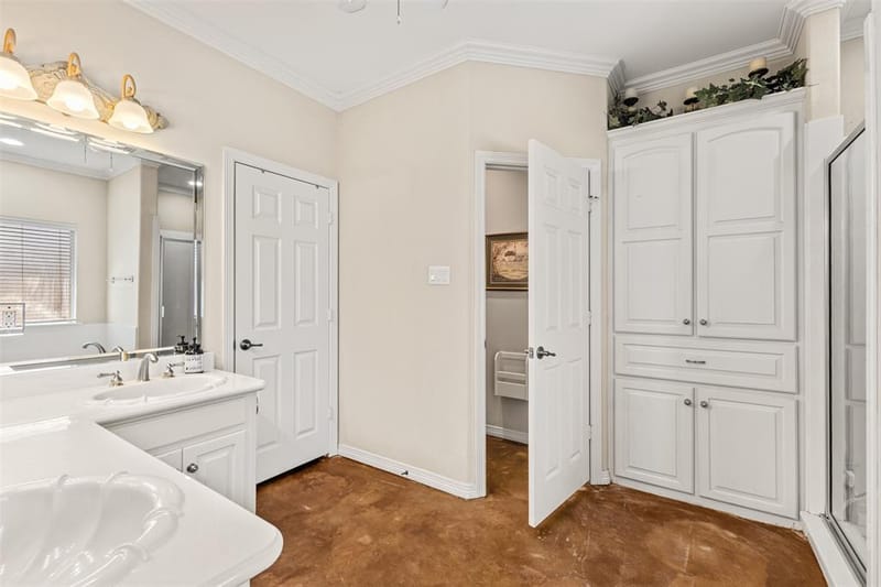 1010 Williams Street, Ennis TX 75119 - Photo 23