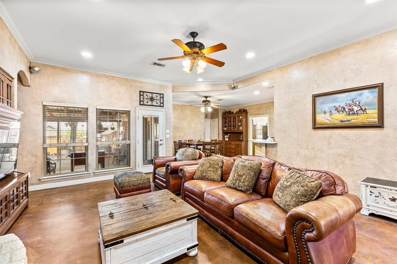 1010 Williams Street, Ennis TX 75119 - Photo 12
