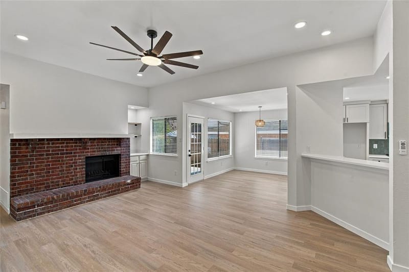 819 Lovingham Drive, Arlington TX 76017 - Photo 7