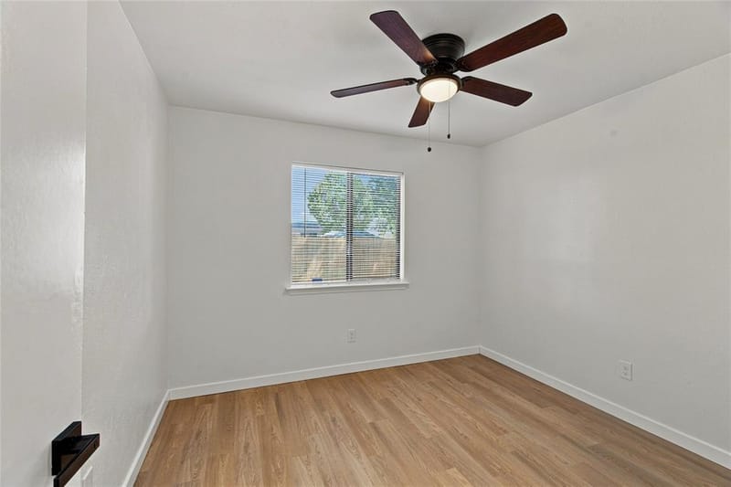 819 Lovingham Drive, Arlington TX 76017 - Photo 20