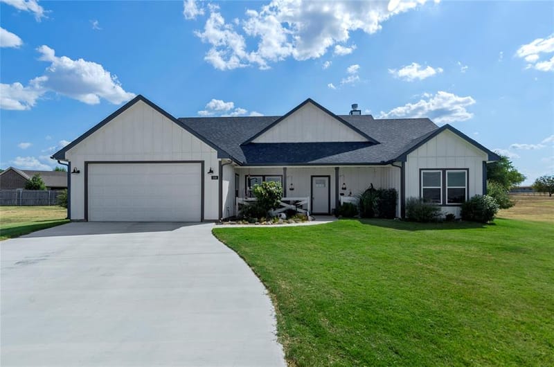 108 Daisy Court, Paradise TX 76073