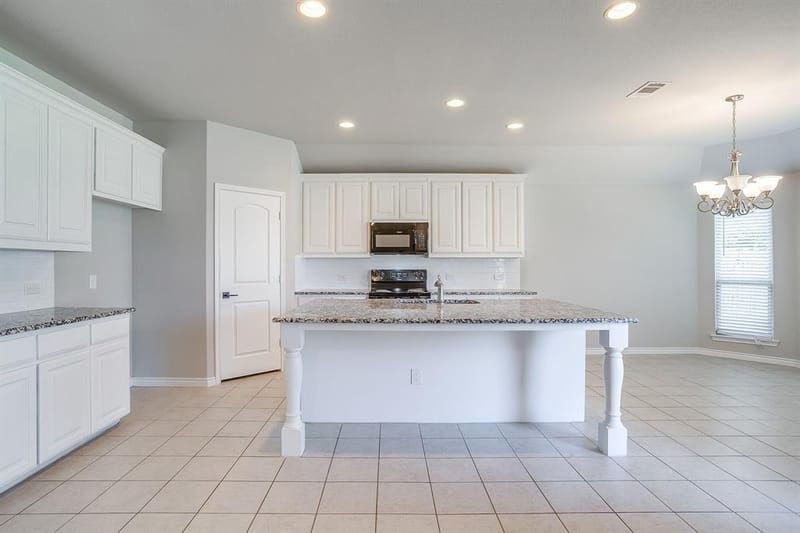213 Marina Drive, Azle TX 76020 - Photo 11