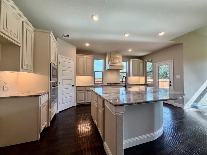 390 Devonshire Drive, Greenville TX 75401 - Photo 8