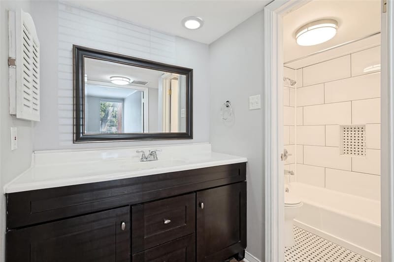 524 E Avenue J # C, Grand Prairie TX 75050 - Photo 9