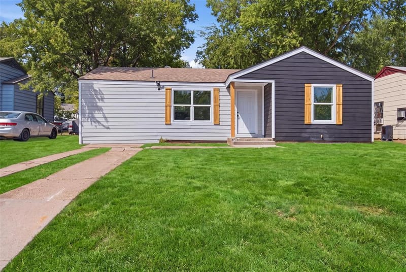 905 E Shaw Street, Fort Worth TX 76110