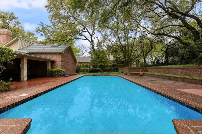 2 Eastshore Road, Heath TX 75032