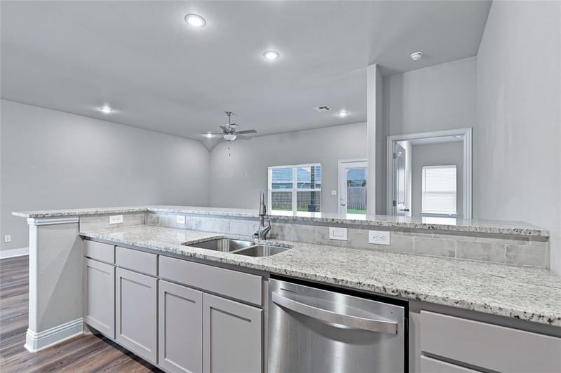 2805 Tulip Drive, Sherman TX 75092 - Photo 8