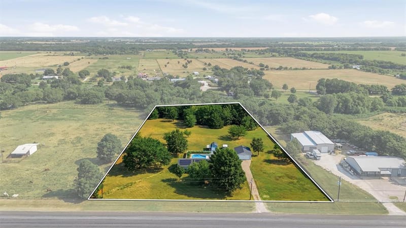 27513 State Highway 56, Whitesboro TX 76273 - Photo 36