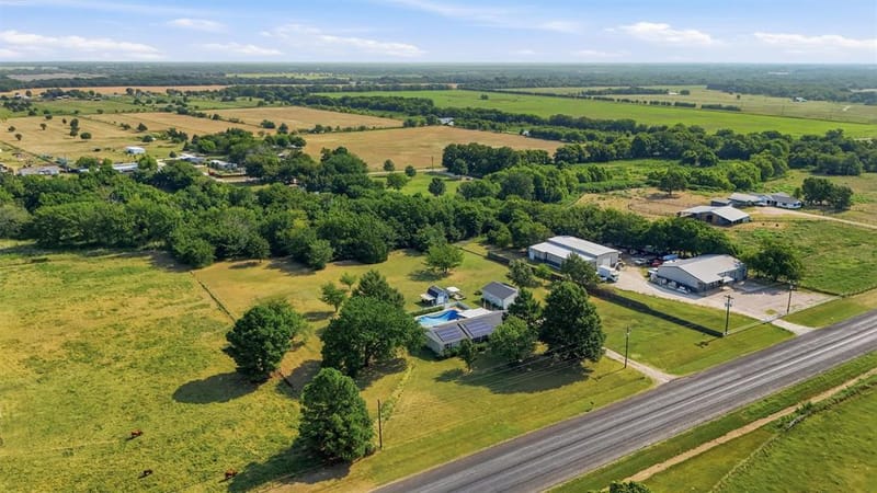 27513 State Highway 56, Whitesboro TX 76273 - Photo 37
