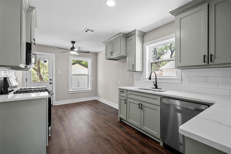 3720 N 25th Street, Waco TX 76708 - Photo 2