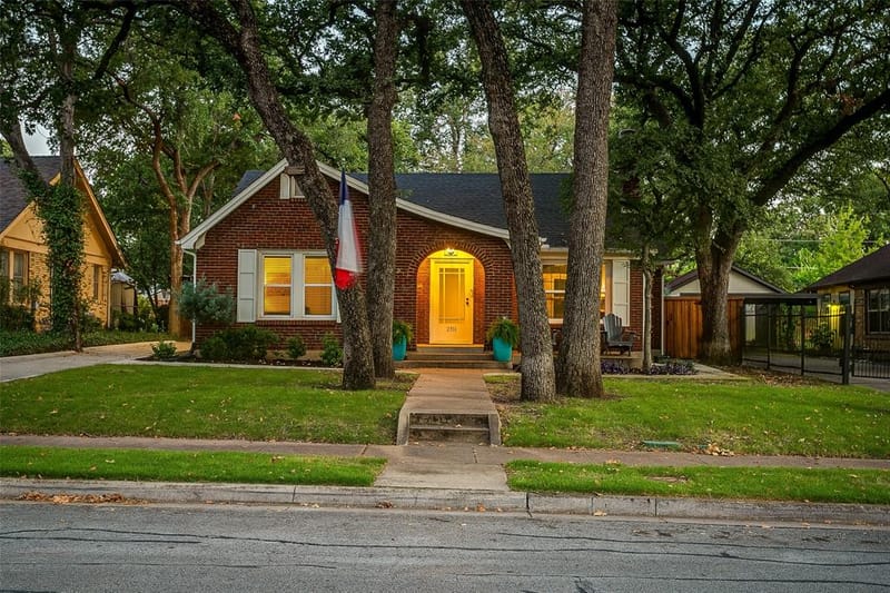 2310 Primrose Avenue, Fort Worth TX 76111