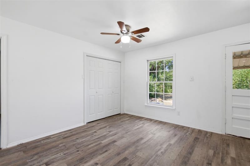 1219 Daisy Lane, Irving TX 75061 - Photo 7
