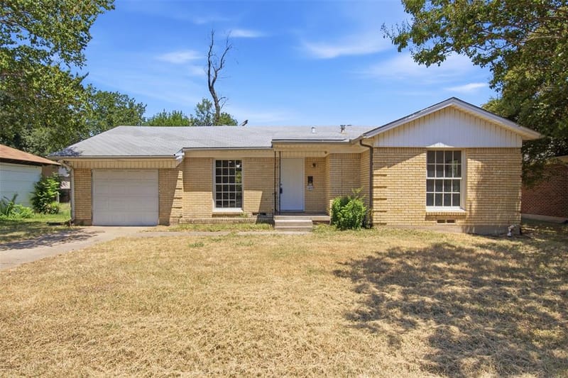 1219 Daisy Lane, Irving TX 75061