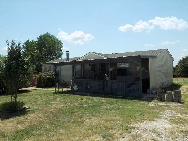 192 Salt Grass Circle, Poolville TX 76487