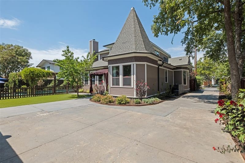 4738 Victor Street, Dallas TX 75246 - Photo 33