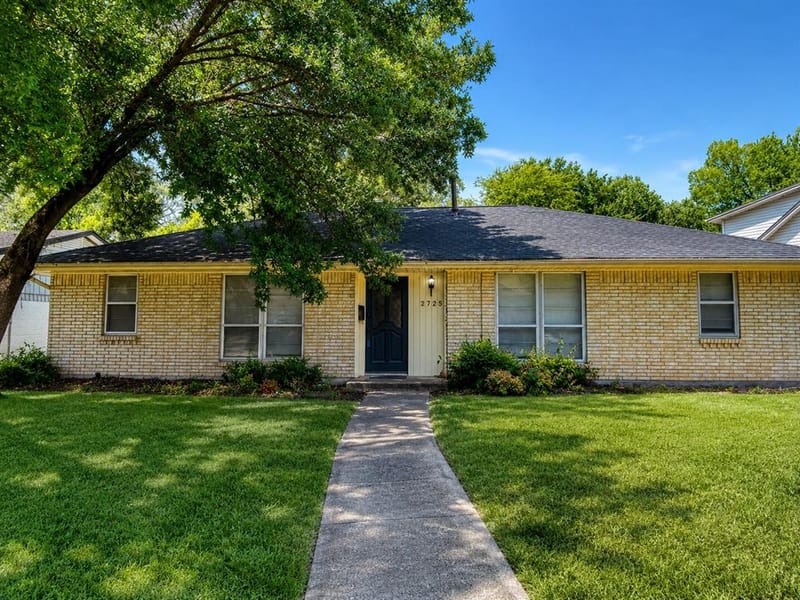 2725 Mark Drive, Mesquite TX 75150