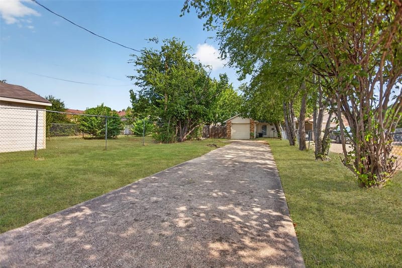 303 Liberty Place, Grand Prairie TX 75052 - Photo 18