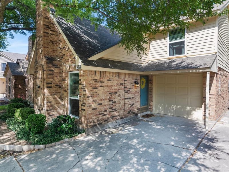 3018 Harbinger Lane, Dallas TX 75287
