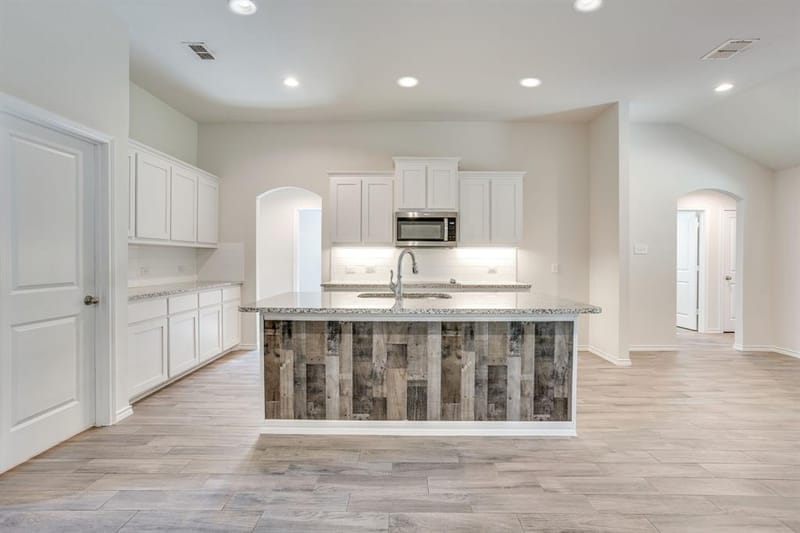 1533 Grassy Meadows Drive, Burleson TX 76058 - Photo 13