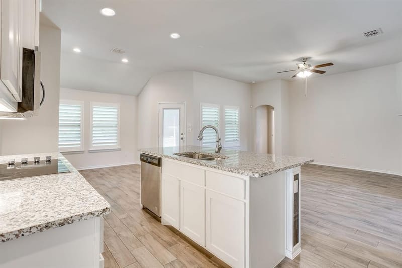 1533 Grassy Meadows Drive, Burleson TX 76058 - Photo 16