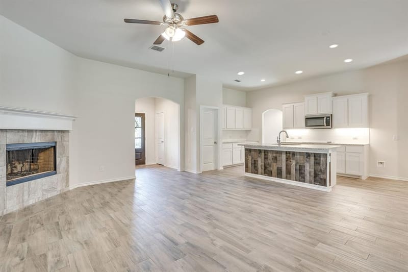 1533 Grassy Meadows Drive, Burleson TX 76058 - Photo 10