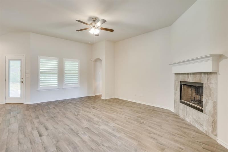 1533 Grassy Meadows Drive, Burleson TX 76058 - Photo 8
