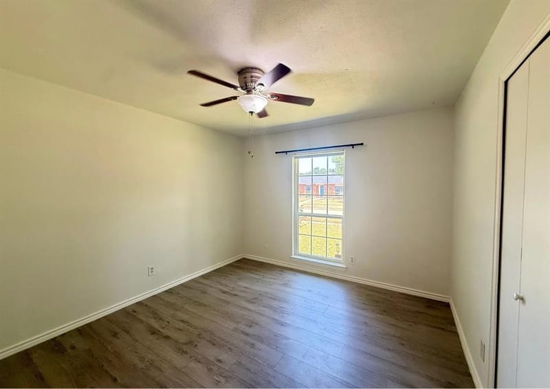 8506 Londonderry Lane, Dallas TX 75228 - Photo 16