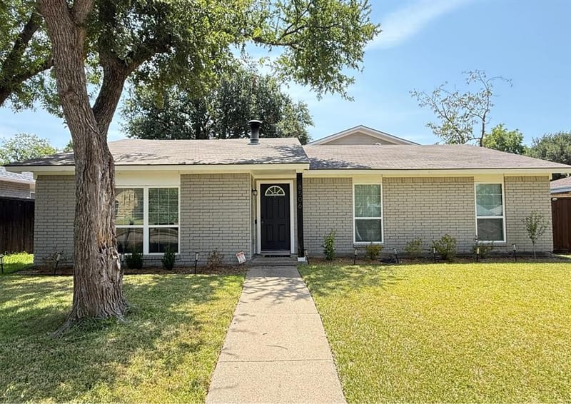 8506 Londonderry Lane, Dallas TX 75228