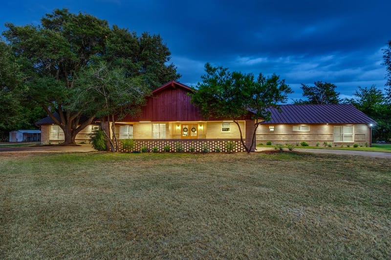 4104 VZ County Rd 3501, Wills Point TX 75169