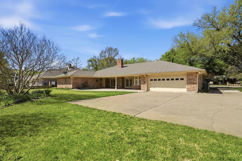4201 Winding Way, Benbrook TX 76126 - Photo 31