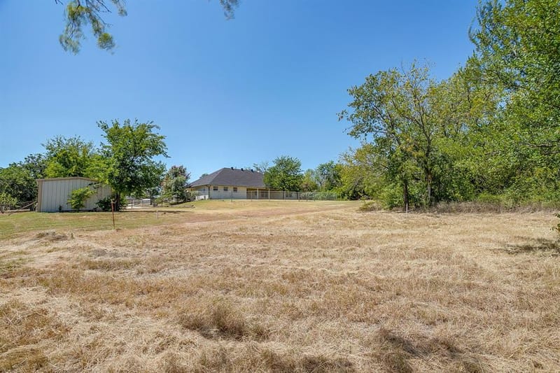 321 E Woody Creek Court, Springtown TX 76082 - Photo 26