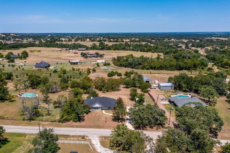 321 E Woody Creek Court, Springtown TX 76082 - Photo 30