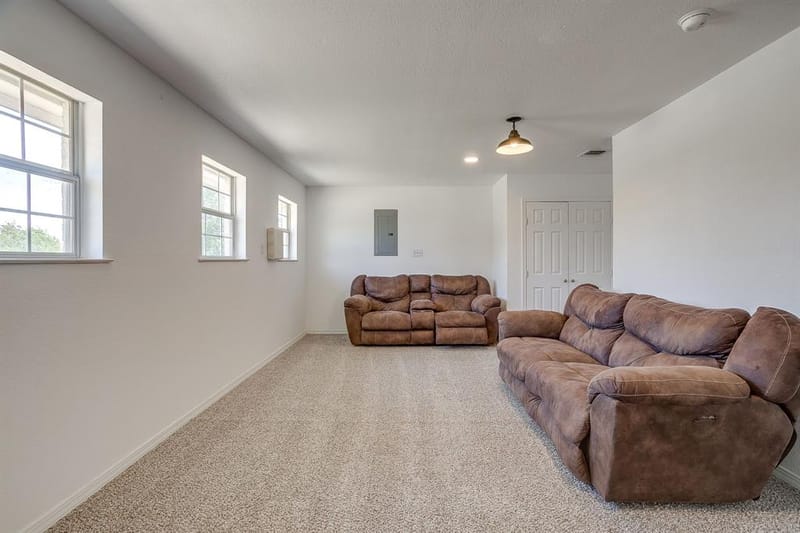 321 E Woody Creek Court, Springtown TX 76082 - Photo 19
