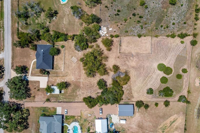 321 E Woody Creek Court, Springtown TX 76082 - Photo 35