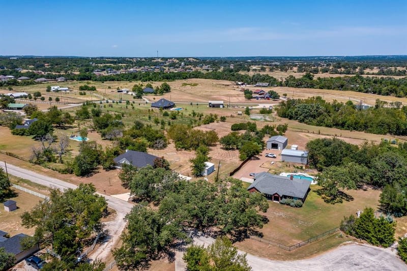 321 E Woody Creek Court, Springtown TX 76082 - Photo 29