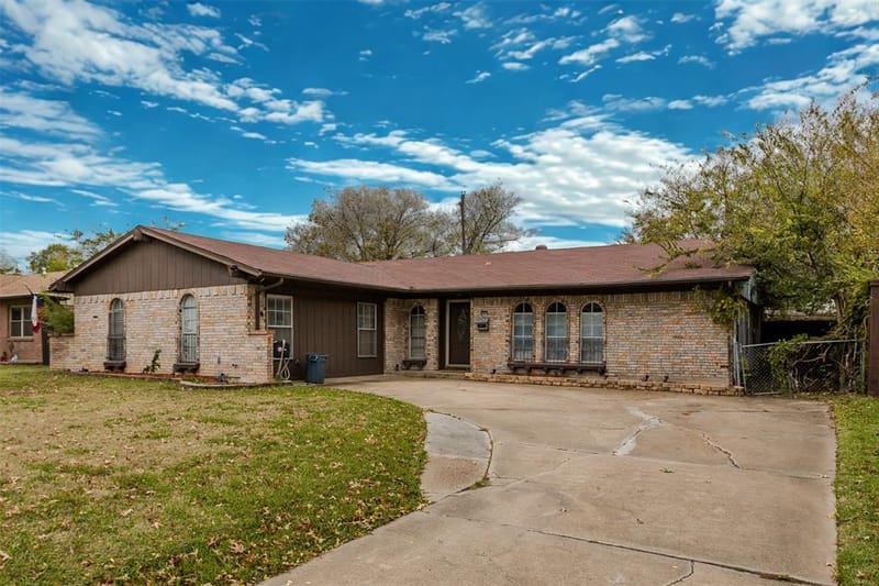 2517 Rosewood Drive, Mesquite TX 75150