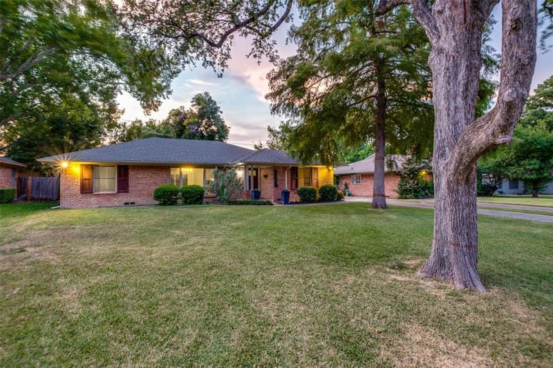 11055 Milhof Drive, Dallas TX 75228 - Photo 2