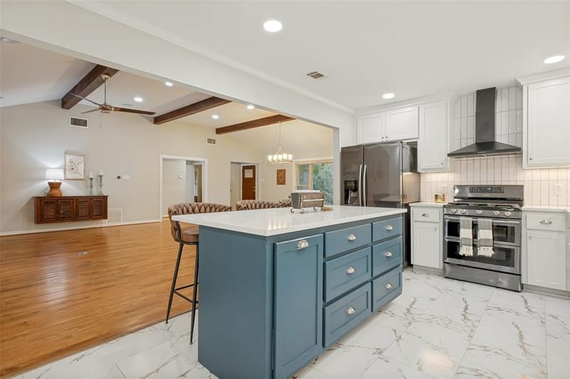 11055 Milhof Drive, Dallas TX 75228 - Photo 9