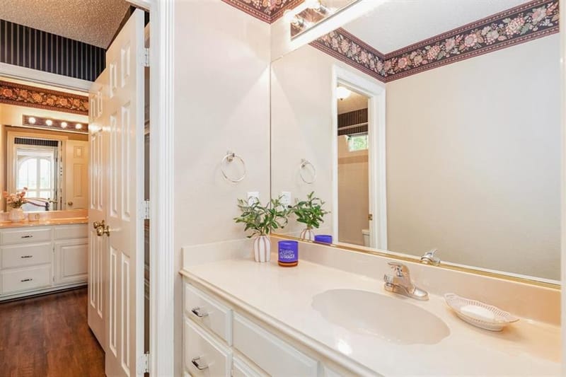 301 W Mill Valley Drive, Colleyville TX 76034 - Photo 27