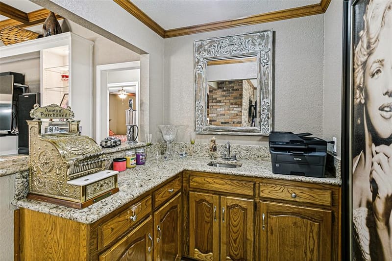 4801 Gaylewood Court, Arlington TX 76017 - Photo 13