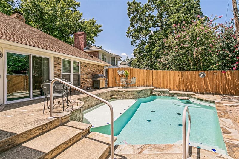 4801 Gaylewood Court, Arlington TX 76017 - Photo 5