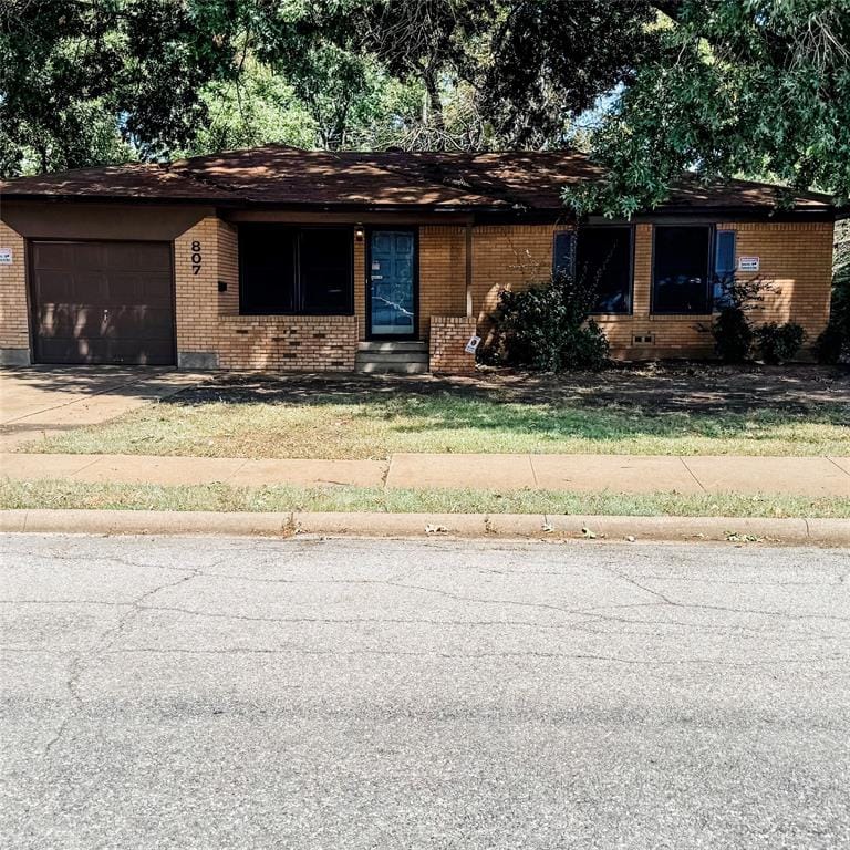 807 Blanton Drive, Sherman TX 75092 - Photo 2