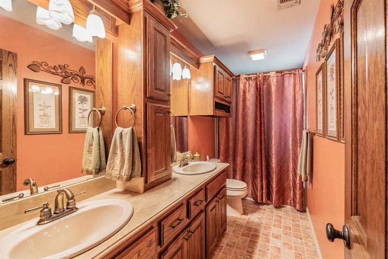 300 Shoreline Drive, Azle TX 76020 - Photo 16