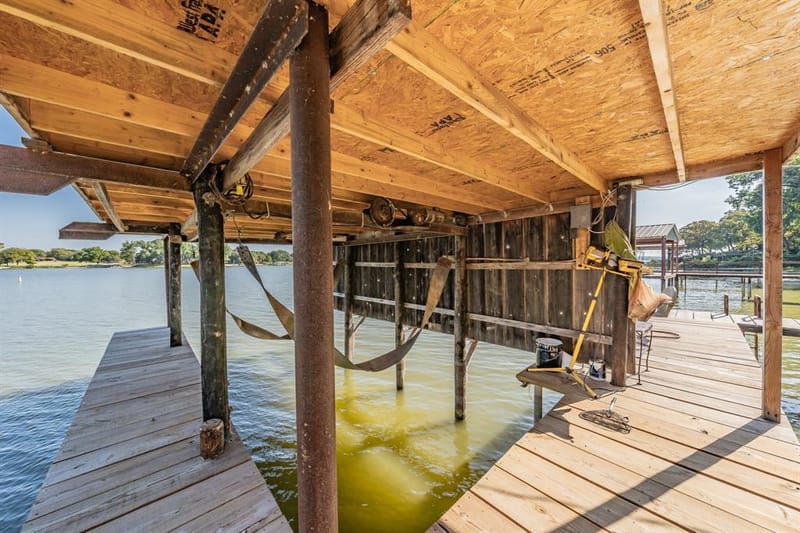 300 Shoreline Drive, Azle TX 76020 - Photo 34