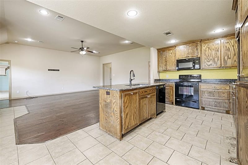 307 W Alene Drive, Mabank TX 75147 - Photo 9
