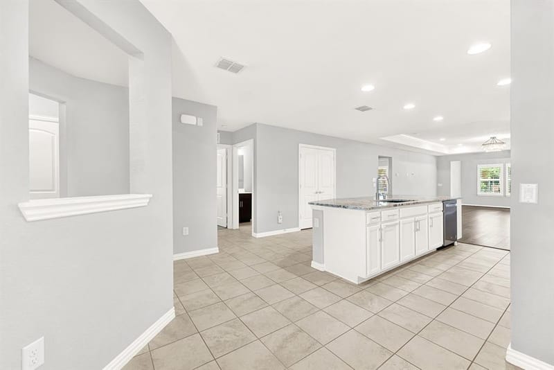 913 Rough Hollow Drive, McKinney TX 75071 - Photo 6