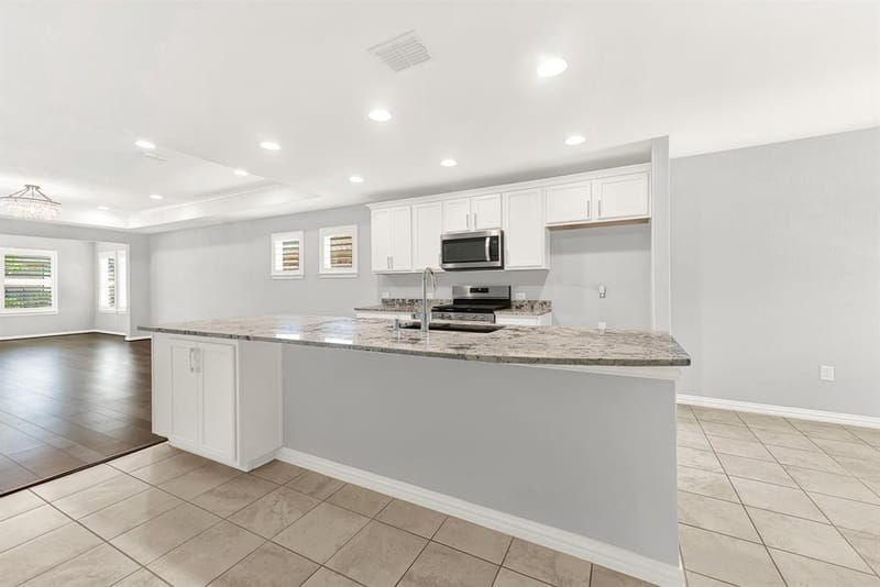 913 Rough Hollow Drive, McKinney TX 75071 - Photo 8