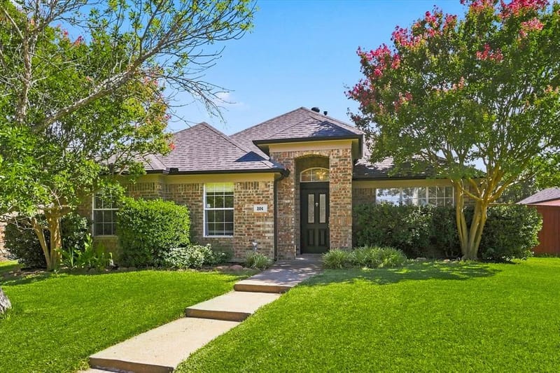 204 Meredith Court, Irving TX 75063 - Photo 5