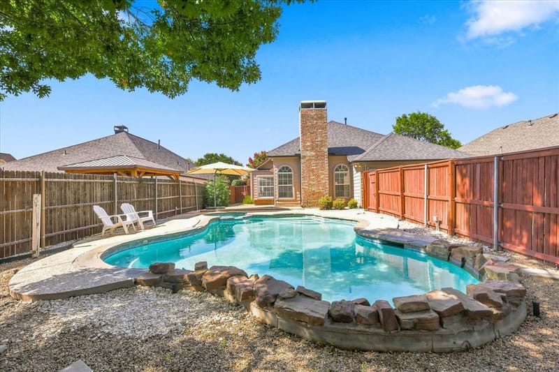 204 Meredith Court, Irving TX 75063 - Photo 31